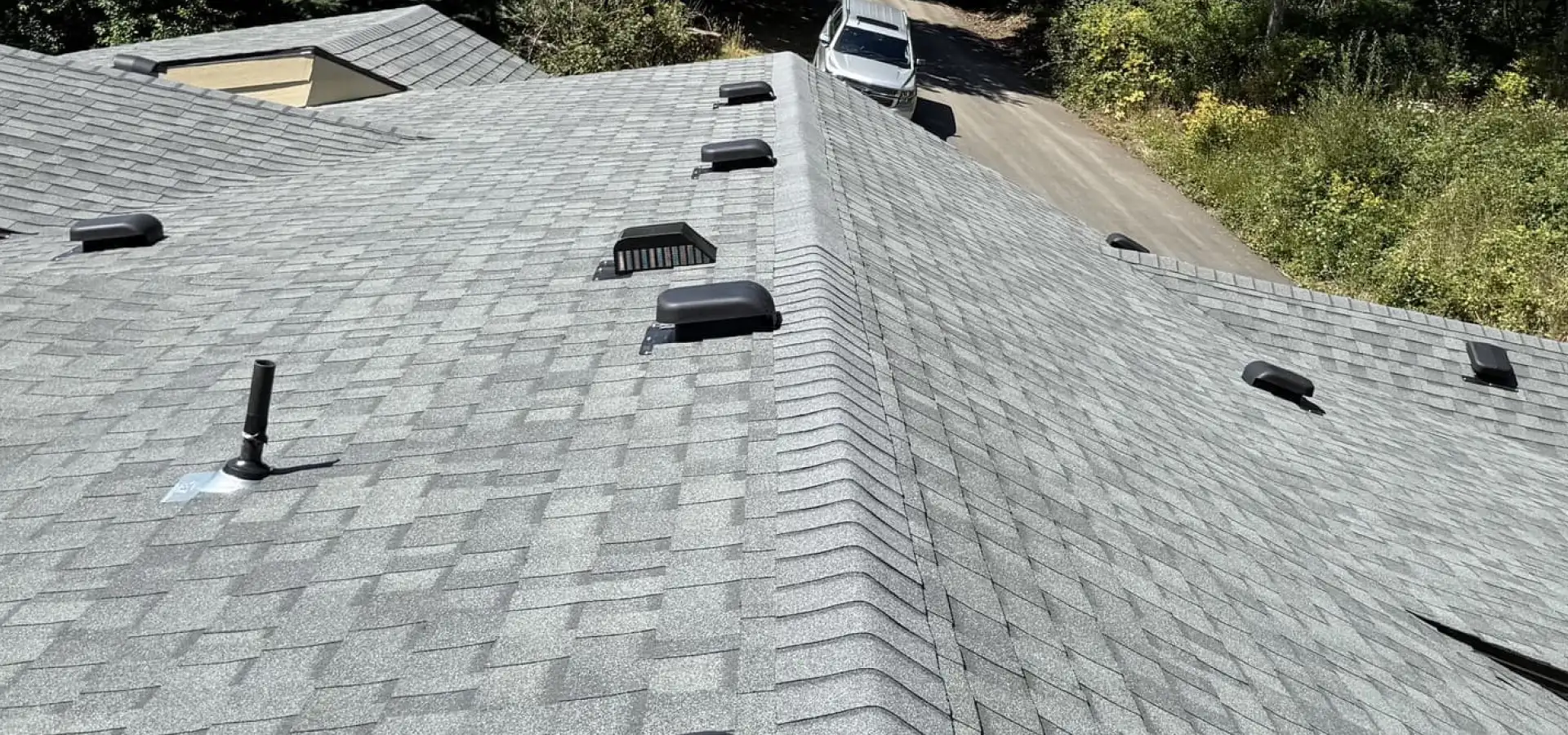 contact us breadcrumb hero